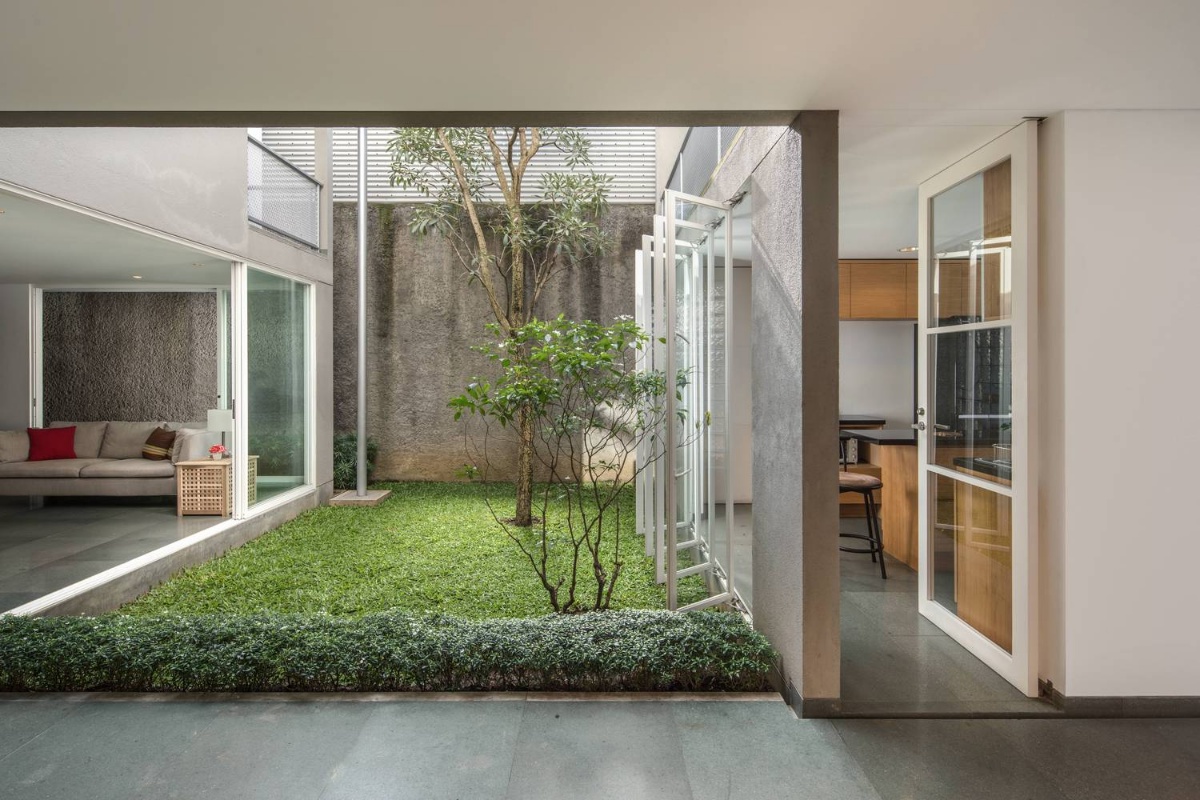 Doctor House / Tan Tik Lam Architects - Top 10 Kinh Nghiệ... 17 261205-kie-paktantiklam-09-lt1-taman-dapur.jpg