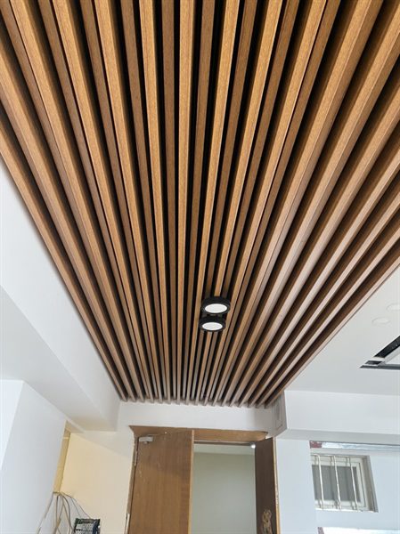 Tấm trần nhôm U 30 x 50. - m2