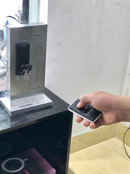 Bộ remote cho K9,S8,R7,DB2-8 - Cái 1 Bộ remote cho K9,S8,R7,DB2-8 - Cái