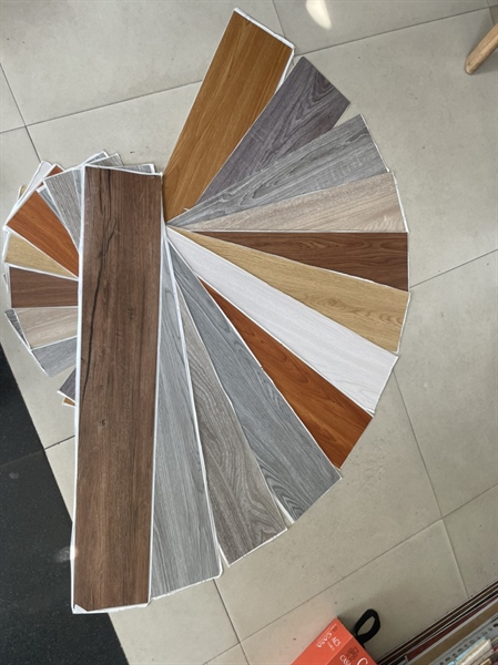Sàn Nhựa Giả Gỗ Bóc Dán - m2